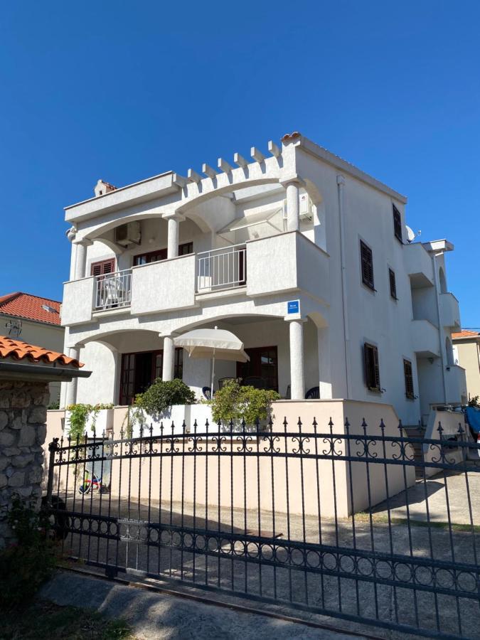 זאדאר Apartments Stanic מראה חיצוני תמונה