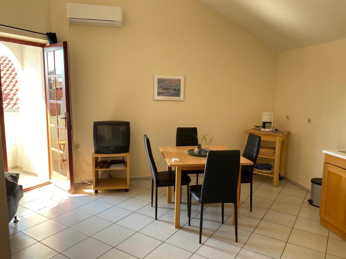 זאדאר Apartments Stanic מראה חיצוני תמונה